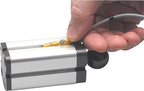 TURCK-BIM-UNT-Cylinder-Position-Sensor.jpg