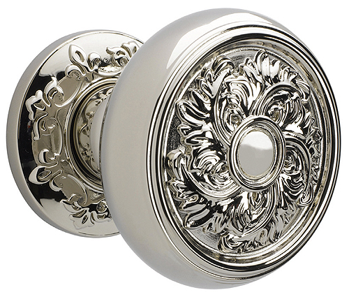 doorknob-with-fine-detail